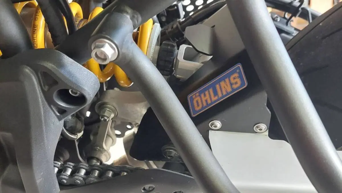 Yamaha XSR 700 ABS (2016 - 20)  (9)