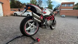 MV Agusta Brutale 910 S (2005 - 11) 