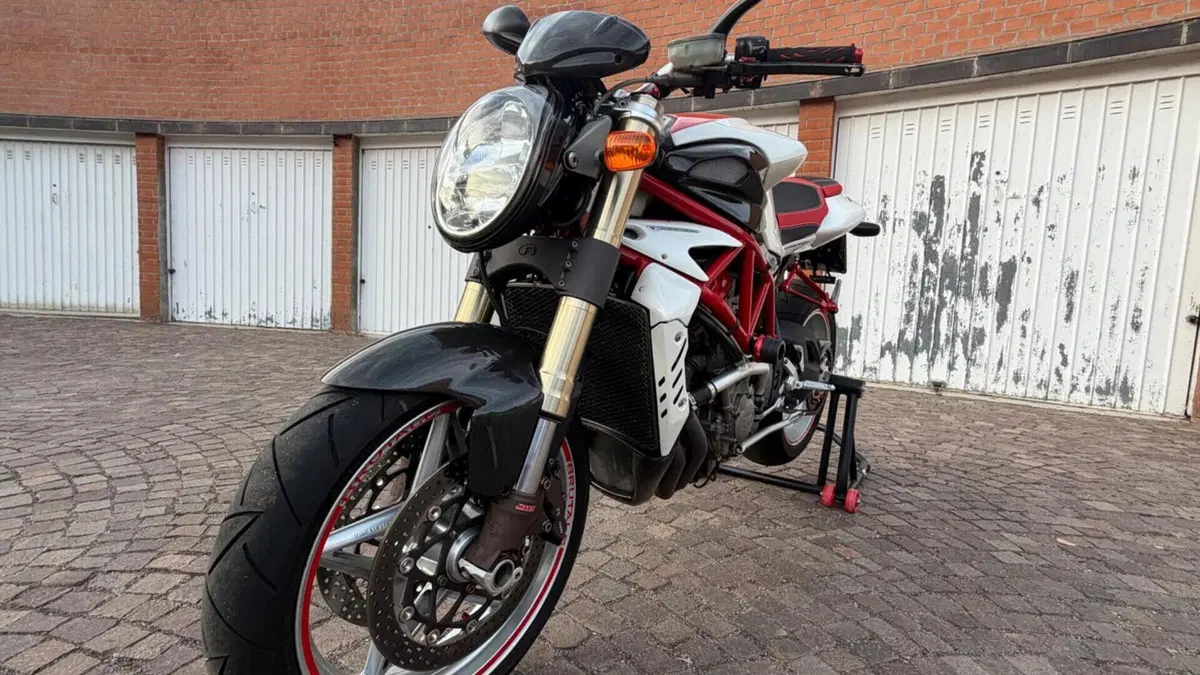 MV Agusta Brutale 910 S (2005 - 11)  (3)