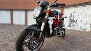 MV Agusta Brutale 910 S (2005 - 11)  (3)