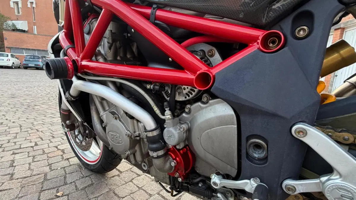 MV Agusta Brutale 910 S (2005 - 11)  (4)