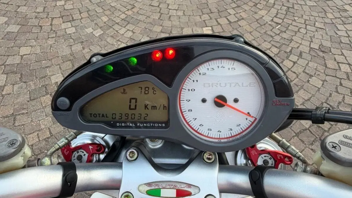 MV Agusta Brutale 910 S (2005 - 11)  (5)