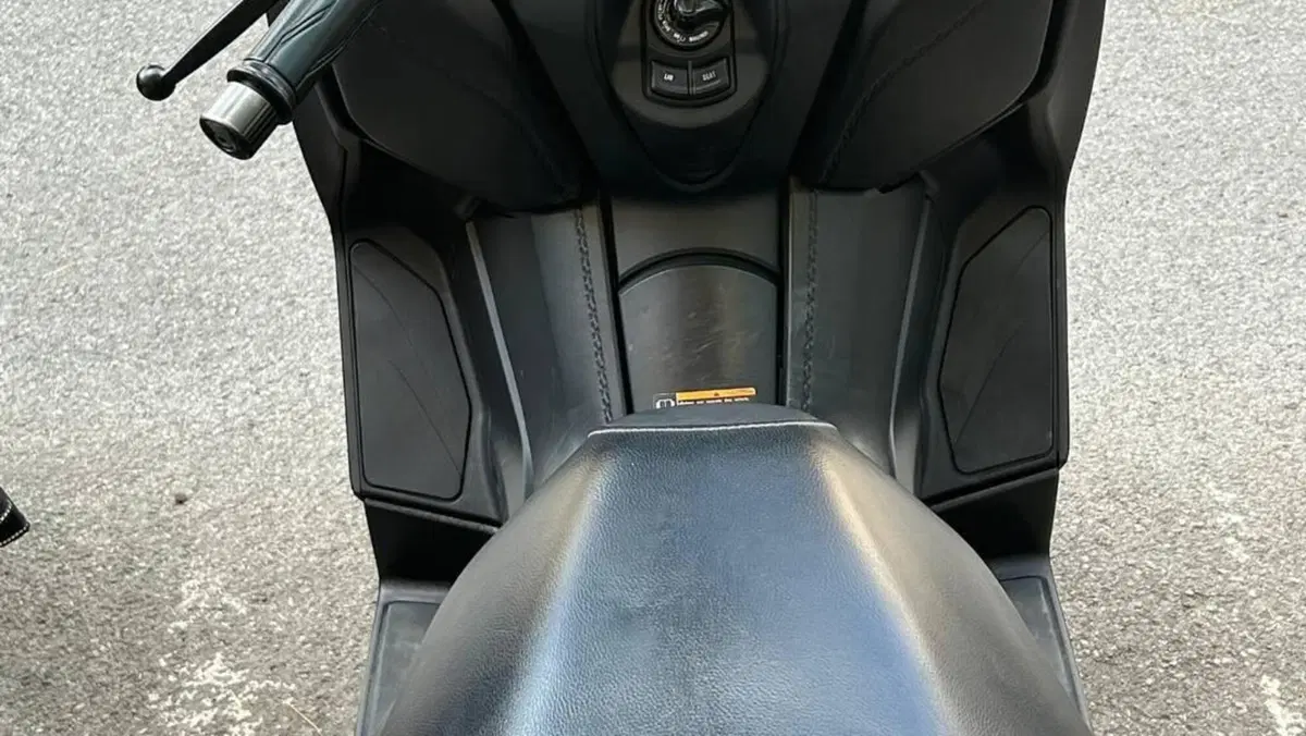 Yamaha X-Max 300 ABS (2017 - 20)  (3)