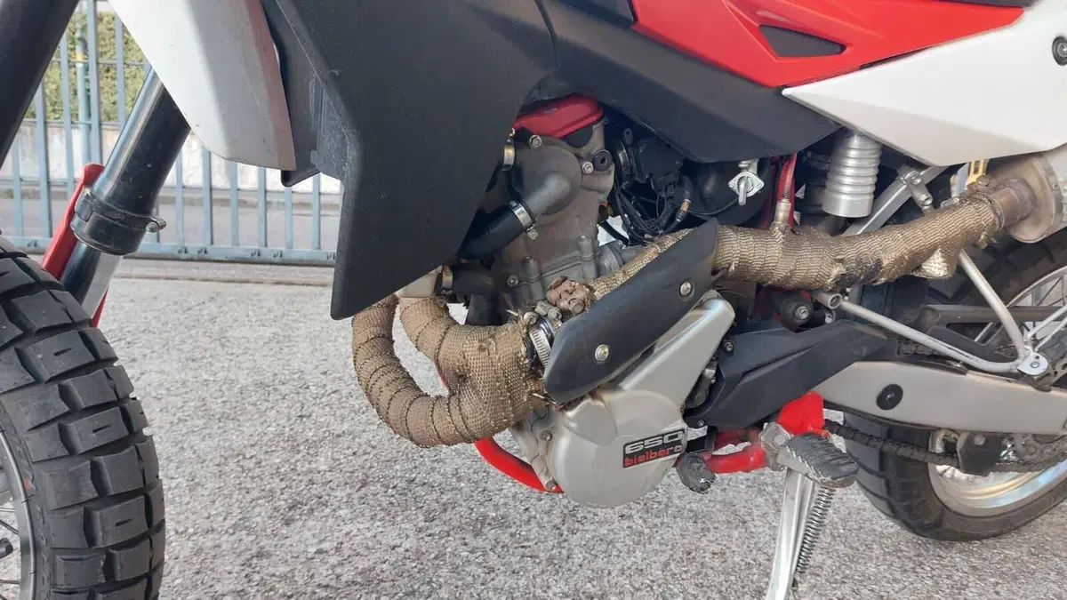 Swm SM 650 R (2015 - 16)  (18)