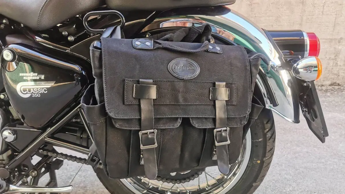 Royal Enfield Classic 350 (2021 - 26)  (2)