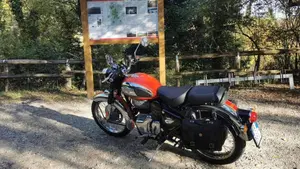 Royal Enfield Classic 350 (2021 - 26)  (4)