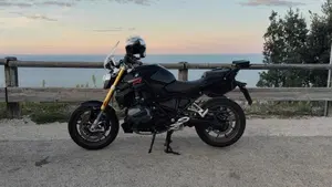 Bmw R 1250 R (2021 - 25)  (2)