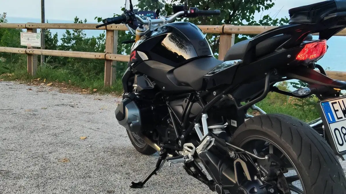 Bmw R 1250 R (2021 - 25)  (6)