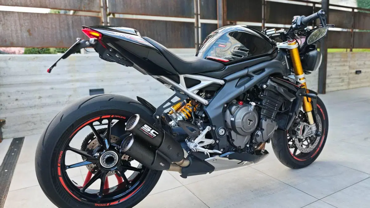 Triumph Speed Triple 1200 RS (2021 - 24)  (5)