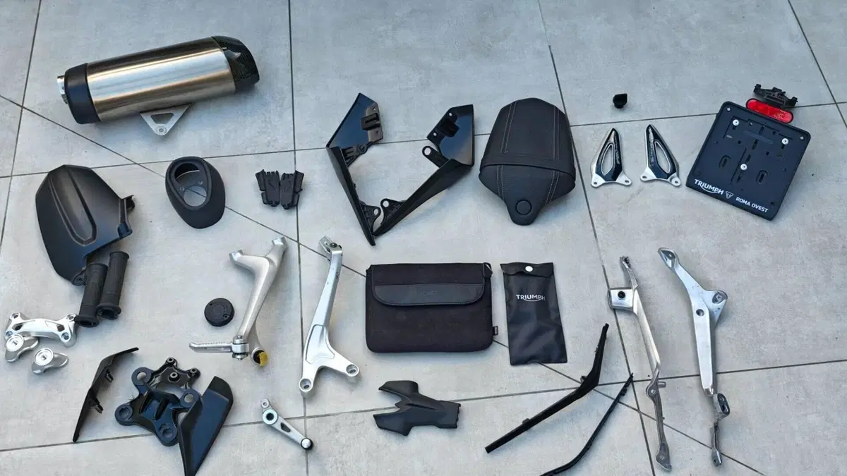 Triumph Speed Triple 1200 RS (2021 - 24)  (19)