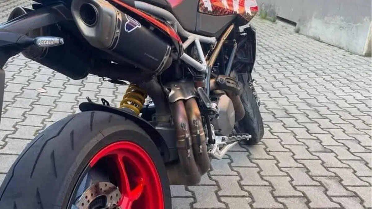 Ducati Hypermotard 950 RVE (2020)  (6)