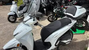 Honda SH 350 (2021 - 24)  (2)