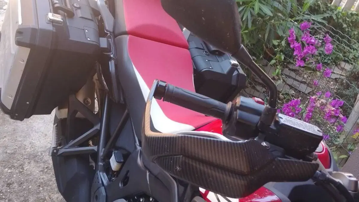 Honda Africa Twin CRF 1000L DCT (2018 - 19) 