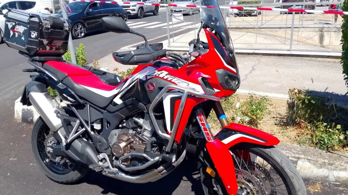 Honda Africa Twin CRF 1000L DCT (2018 - 19)  (2)