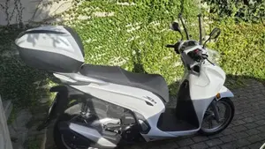 Honda SH 350 (2021 - 24)  (2)