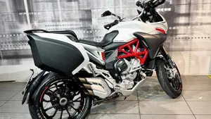 MV Agusta Turismo Veloce 800 Lusso (2014 - 16)  (5)