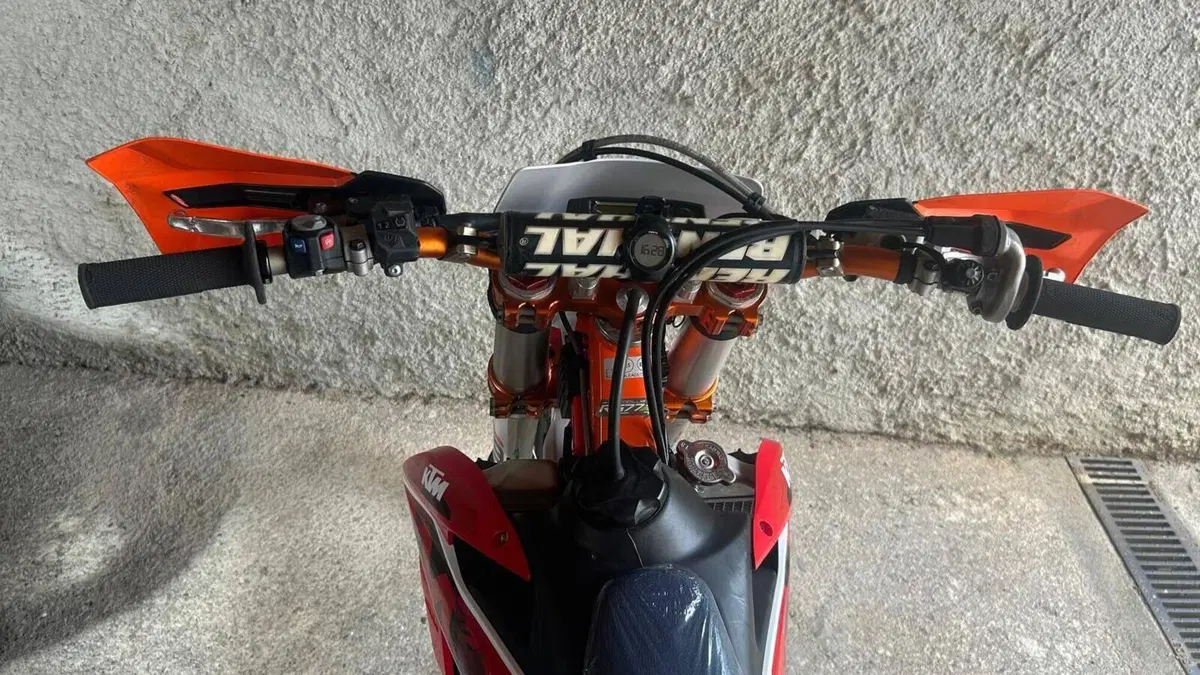 KTM 350 EXC-F Six Days (2023)  (3)