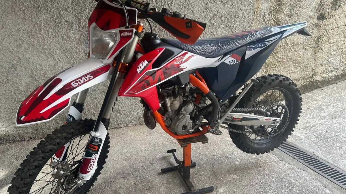 KTM 350 EXC-F Six Days (2023)  (5)
