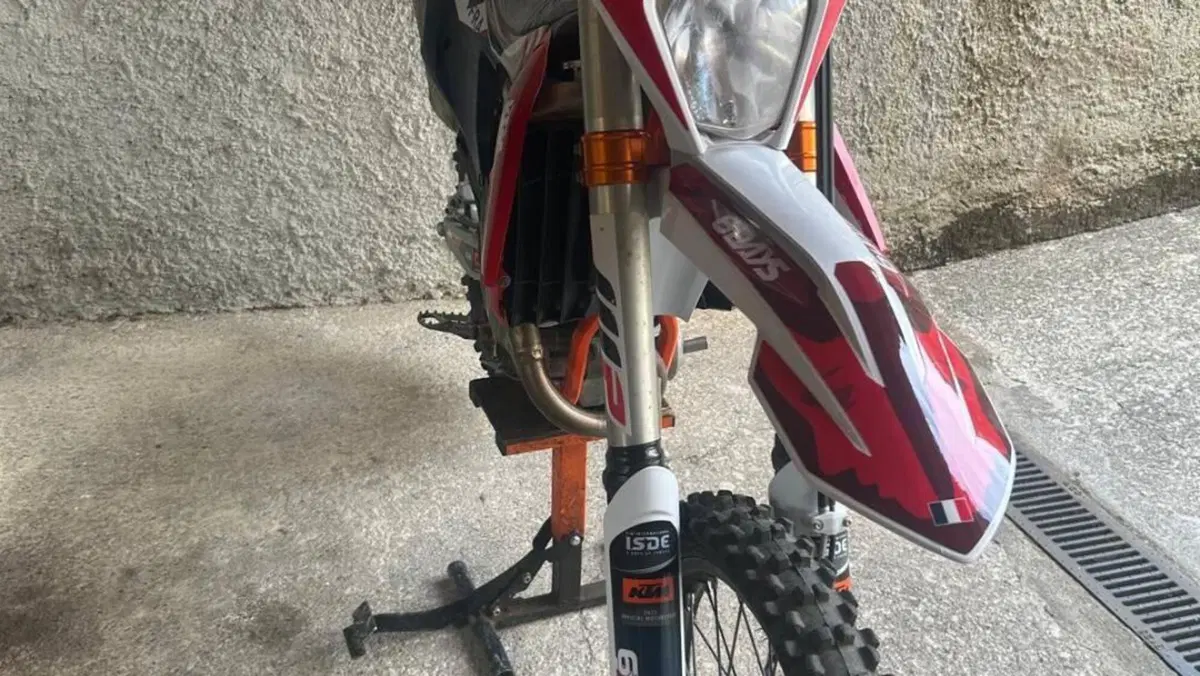 KTM 350 EXC-F Six Days (2023)  (7)