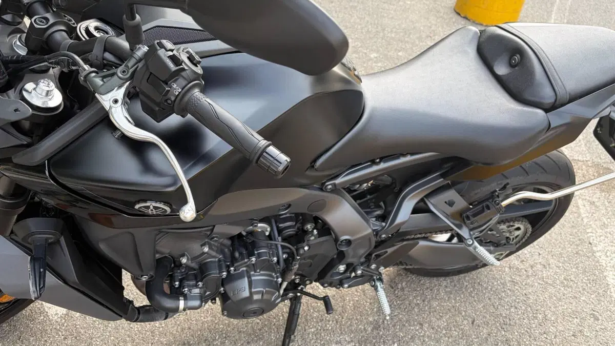 Yamaha MT-09 (2024 - 26)  (3)