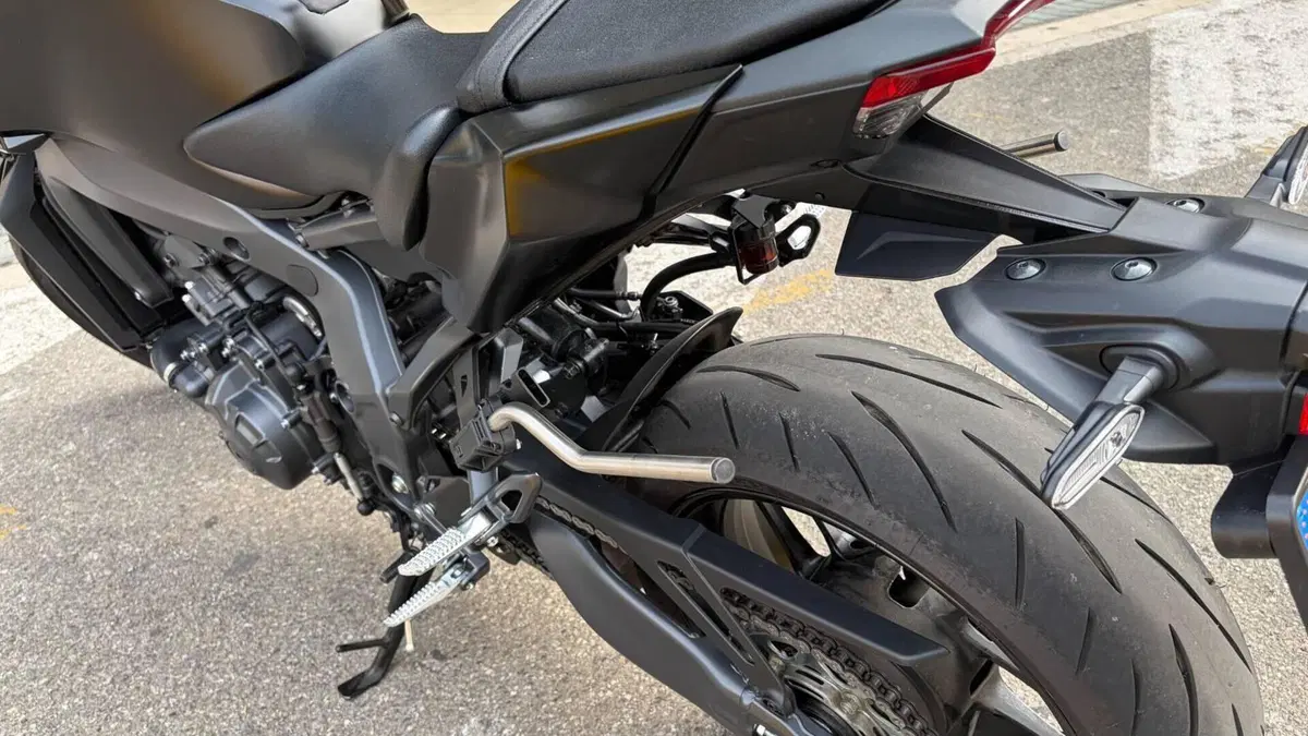 Yamaha MT-09 (2024 - 26)  (6)