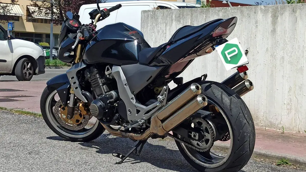 Kawasaki Z 1000 (2003 - 06)  (7)