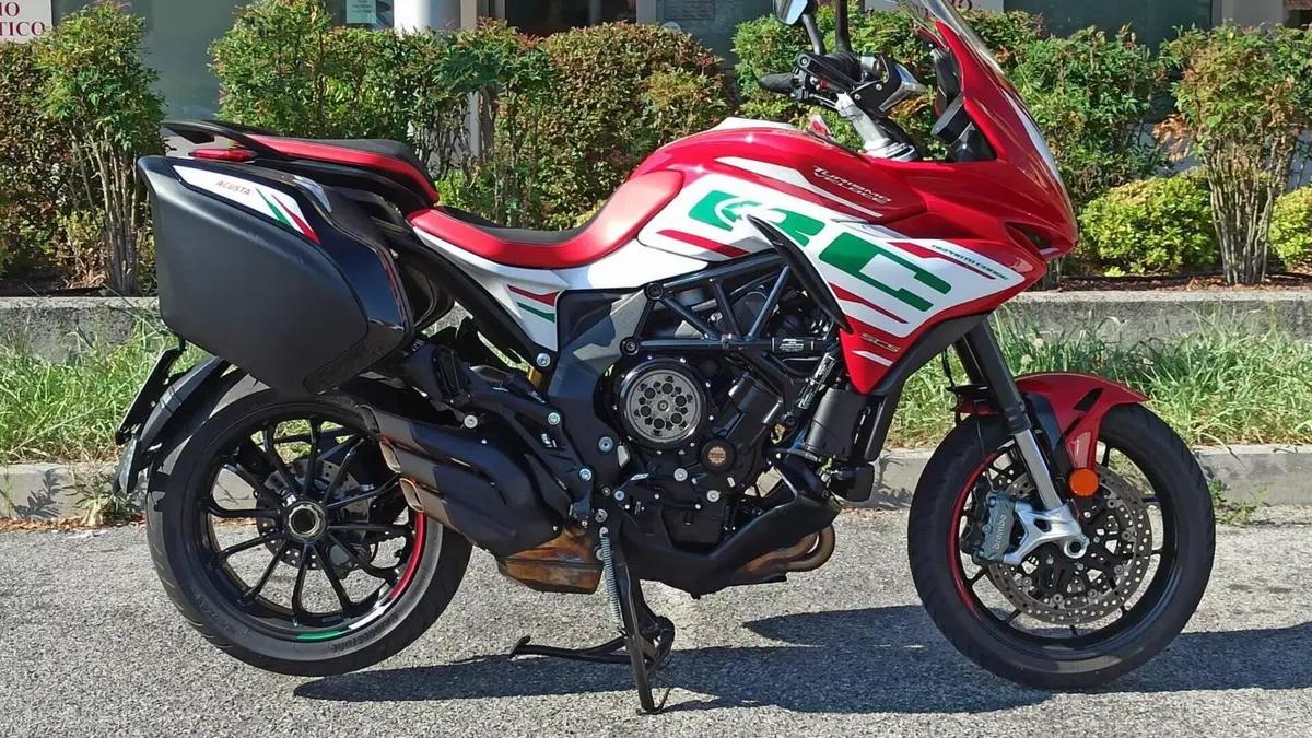 MV Agusta Turismo Veloce 800 RC SCS (2022 - 26)  (6)
