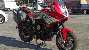 MV Agusta Turismo Veloce 800 RC SCS (2022 - 26)  (7)