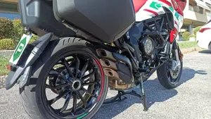 MV Agusta Turismo Veloce 800 RC SCS (2022 - 26)  (18)