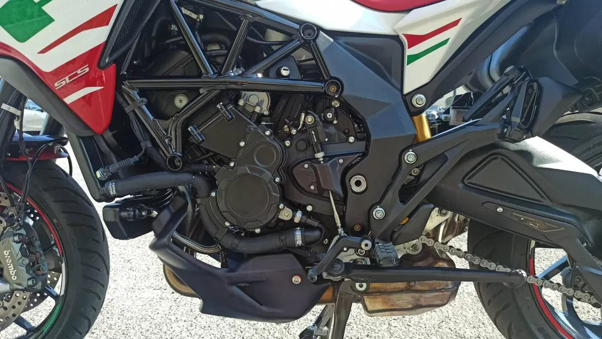 MV Agusta Turismo Veloce 800 RC SCS (2022 - 26)  (20)