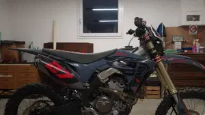 Honda CRF 250R (2018)  (2)