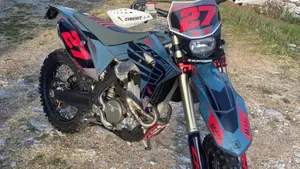 Honda CRF 250R (2018)  (5)