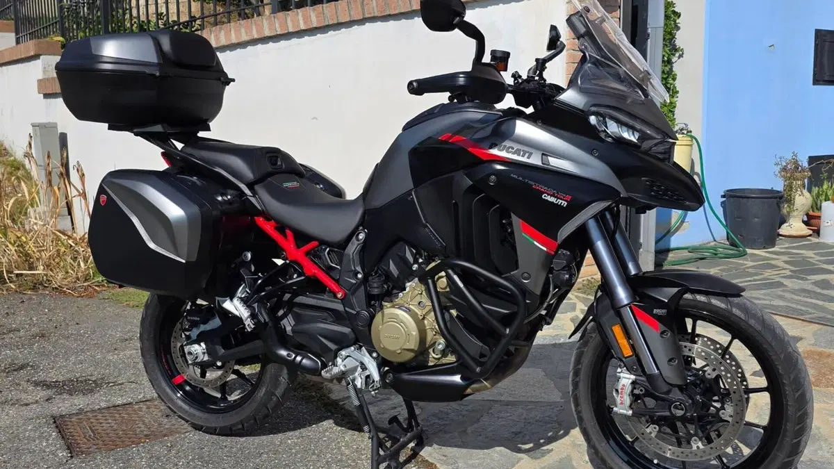 Ducati Multistrada V4 S Grand Tour (2024)  (2)