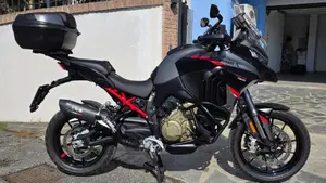 Ducati Multistrada V4 S Grand Tour (2024)  (5)