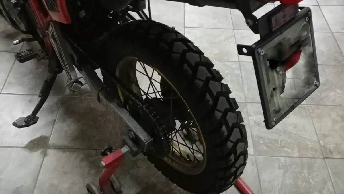 Honda NX 650 Dominator (1988 - 90)  (6)