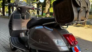 Vespa GTS 300 Touring ABS (2017 - 19)  (5)
