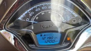Vespa GTS 300 Touring ABS (2017 - 19)  (7)