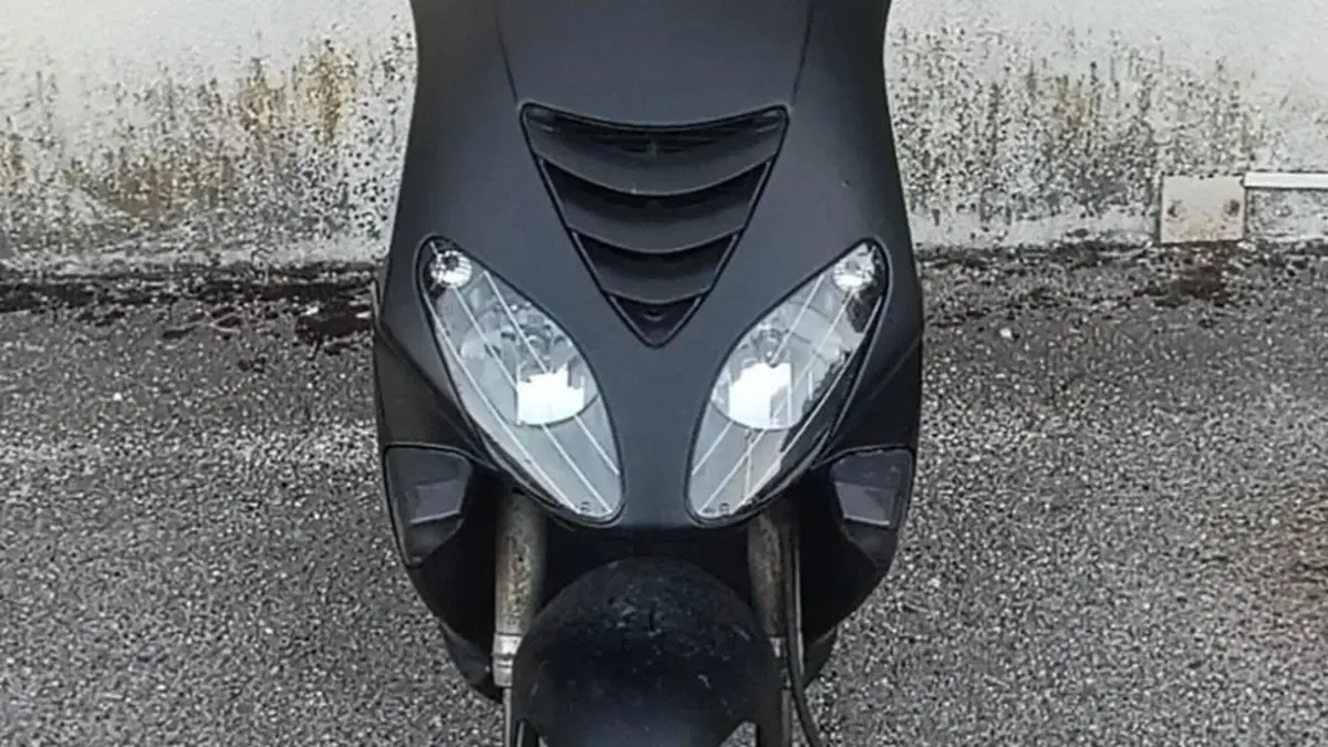Piaggio NRG 50 Power Pure Jet  (2)