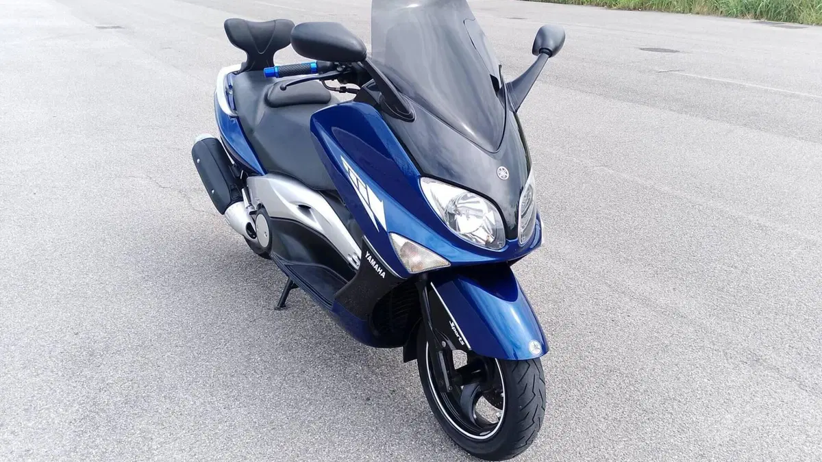 Yamaha T-Max 500 (2001 - 03)  (4)