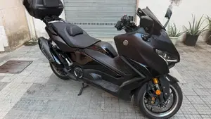 Yamaha T-Max 560 Tech Max (2025 - 26) 