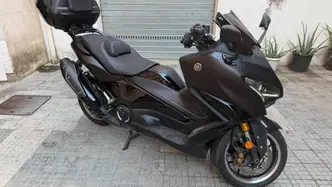 Yamaha T-Max 560 Tech Max (2025 - 26) usata