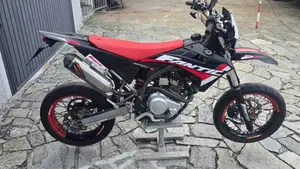 Fantic Motor Motard 125 M Performance 4t (2017)  (2)