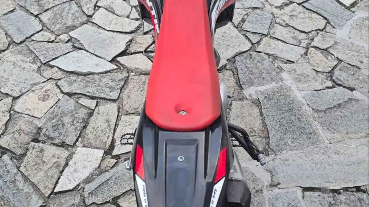 Fantic Motor Motard 125 M Performance 4t (2017)  (3)