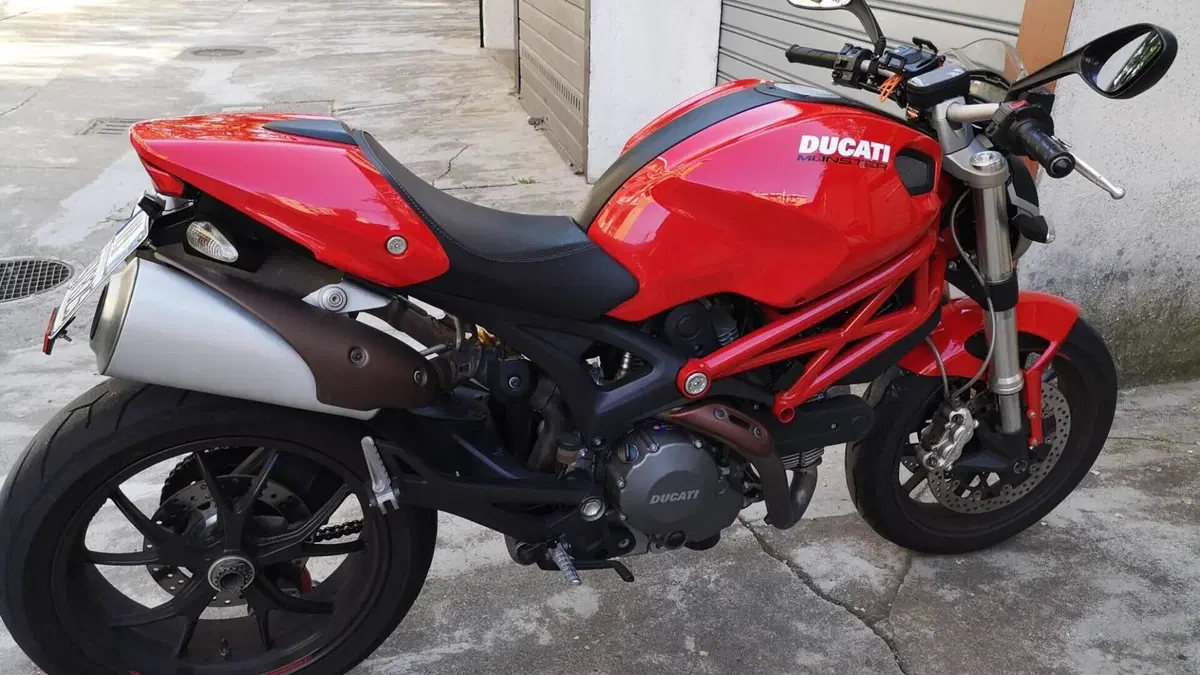 Ducati Monster 796 (2010 - 13) 