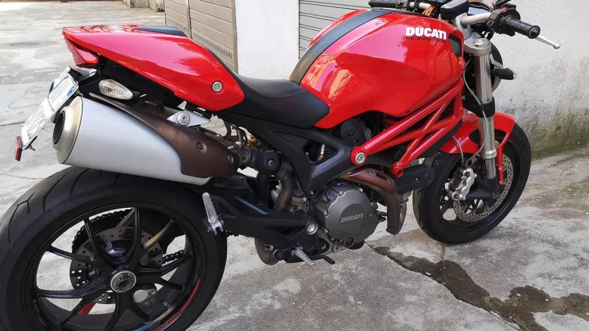 Ducati Monster 796 (2010 - 13)  (4)