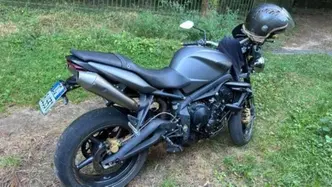 Triumph Street Triple R (2009 - 12)