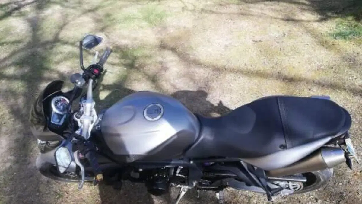 Triumph Street Triple R (2009 - 12)  (4)