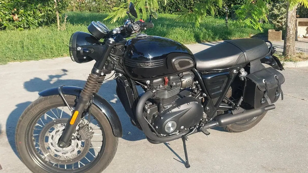 Triumph Bonneville T100 Black (2017 - 20) 