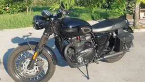 Triumph Bonneville T100 Black (2017 - 20) 