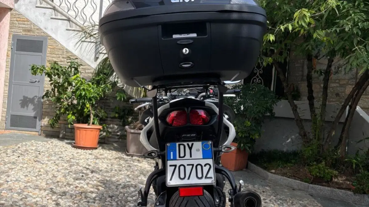 Yamaha Fazer 8 (2010 - 16)  (8)